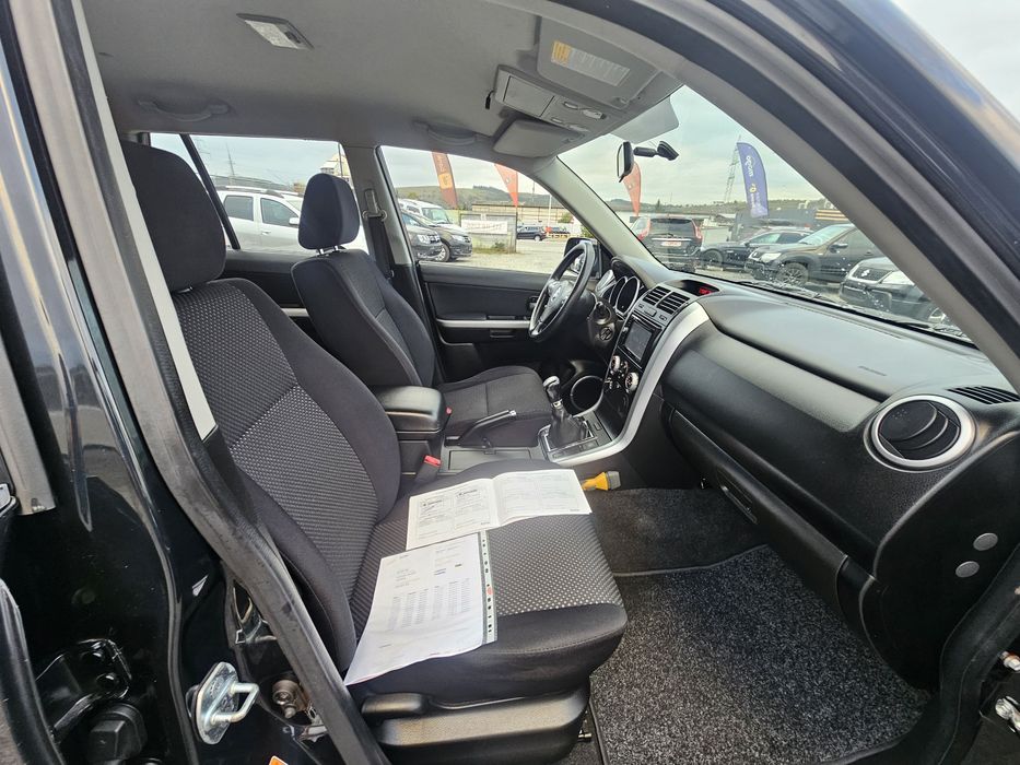 Suzuki grand vitara,2.0Benzina,4x4,Clima,Navi,Jante,Posibil Rate ***