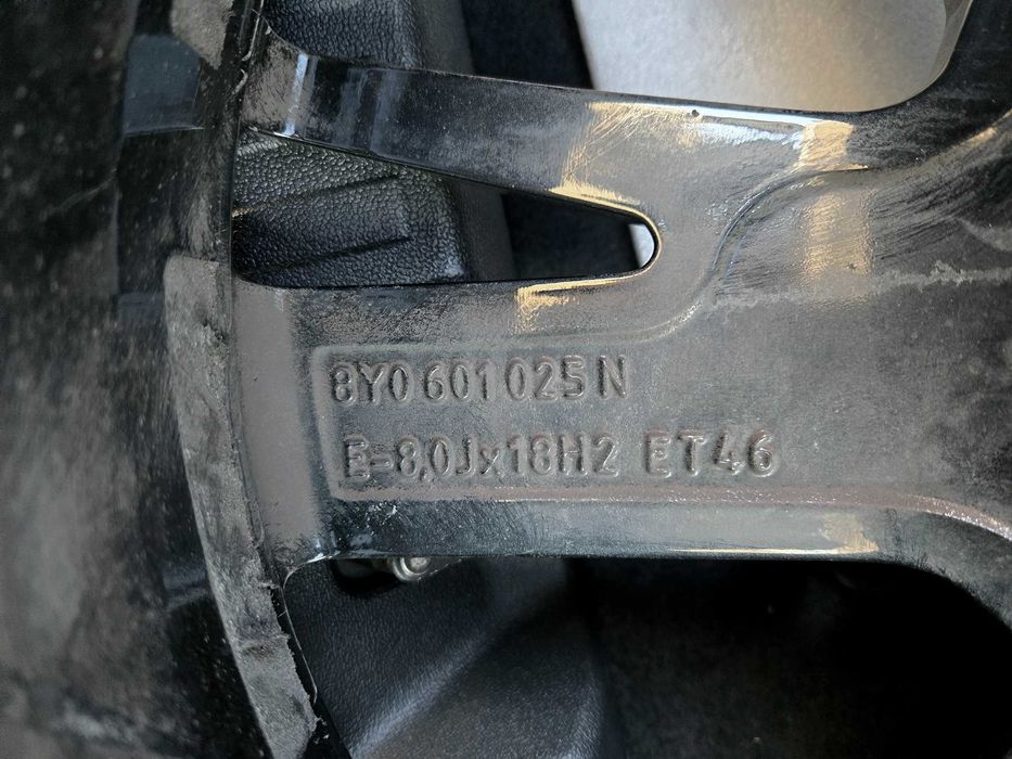 4 джанти Audi Sport 8J x 18"