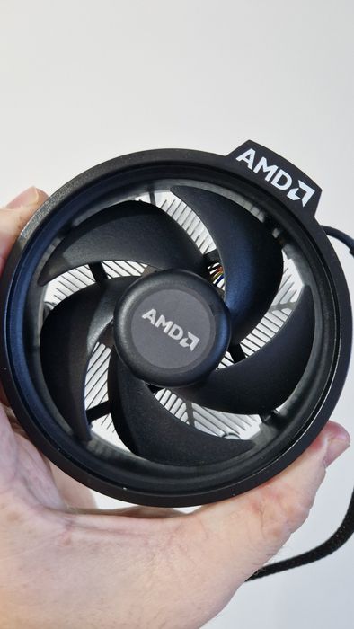 2 в 1 - Gigabyte RTX 2060 OC + AMD Ryzen 5 2600X + Wraith Spire Cooler