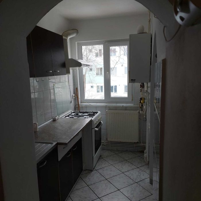 ofer spre inchiriere apartament cu 2 camere