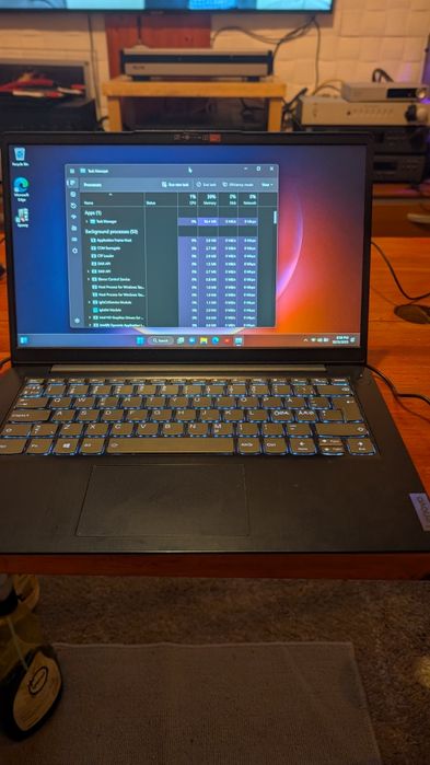 Lenovo ideapad 3  i3 gen 11 , ssd,8gb RAM ( schimb)