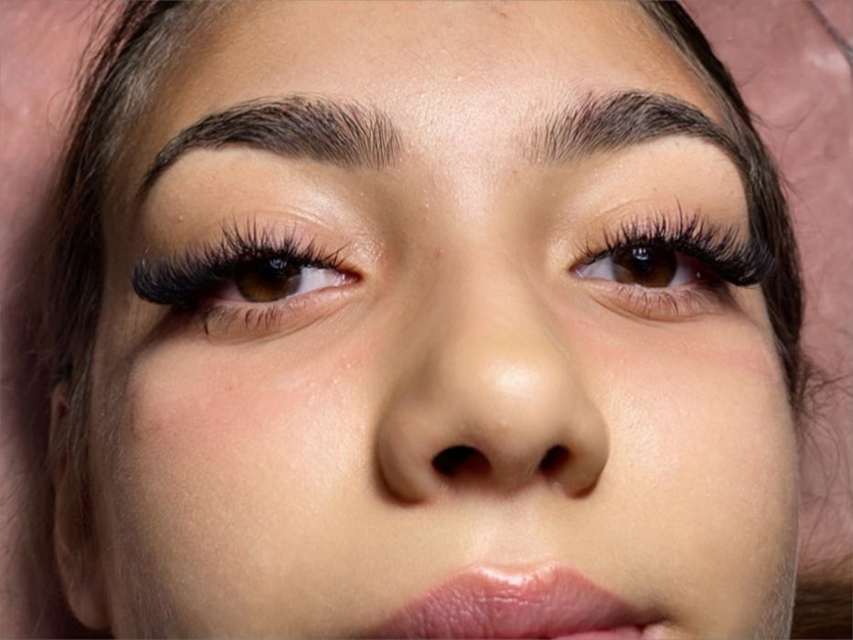 Am nevoie de modele pt aplicat genute in militari