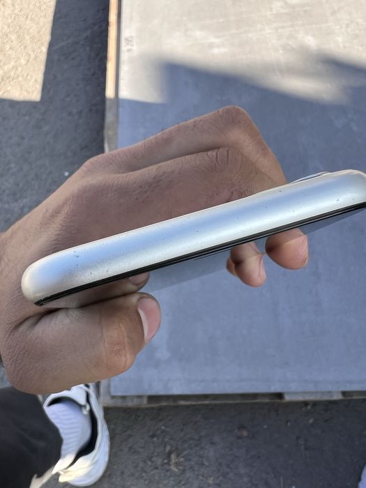 iPhone 11 отлично