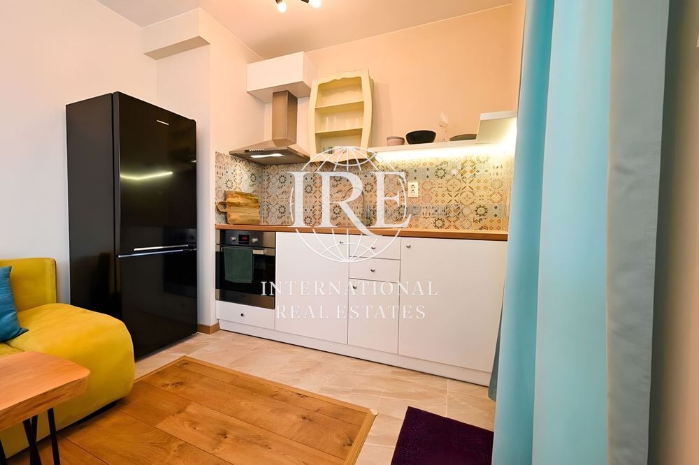 Продава се Двустаен апартамент в Варна, Колхозен пазар - 56 кв.м за 2875 €/кв.м - Снимка #10