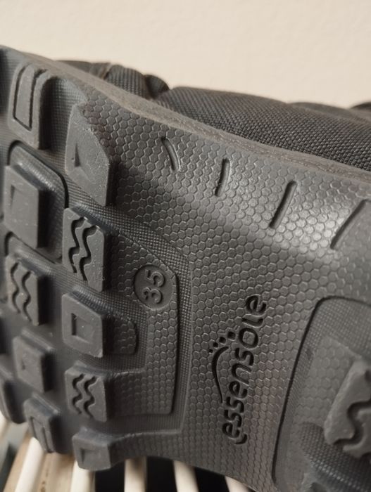 Непромокаеми ботуши като нови 35р