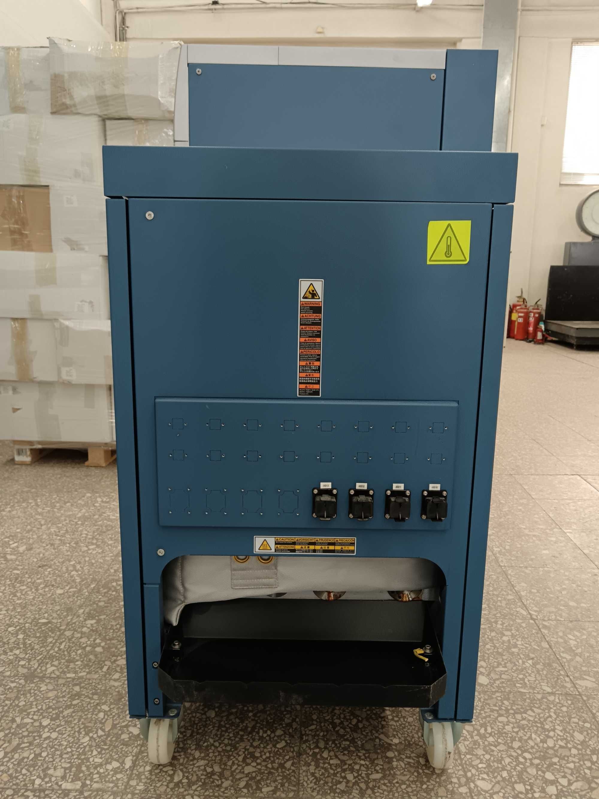 Машина за полагане на топлостопяемо лепило Nordson VersaBlue