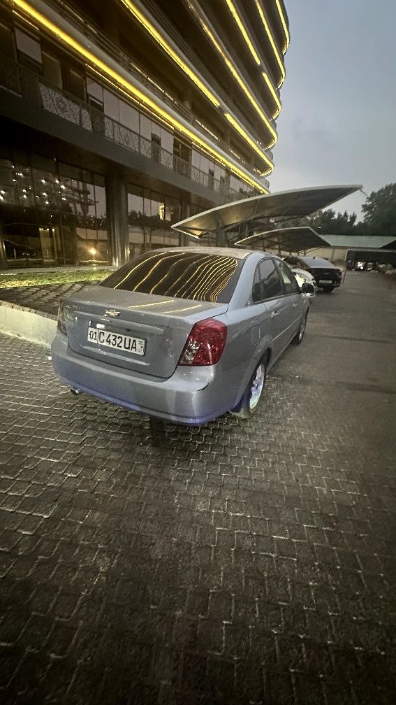 Ассалому алайкум. Ласетти автомат 1,6  сотилади 2013 йил