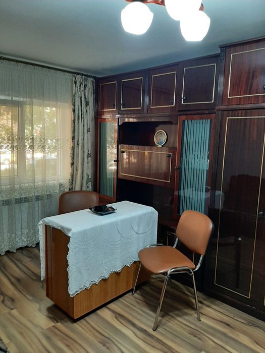 Apartament de închiriat cu doua camere zona Grivița