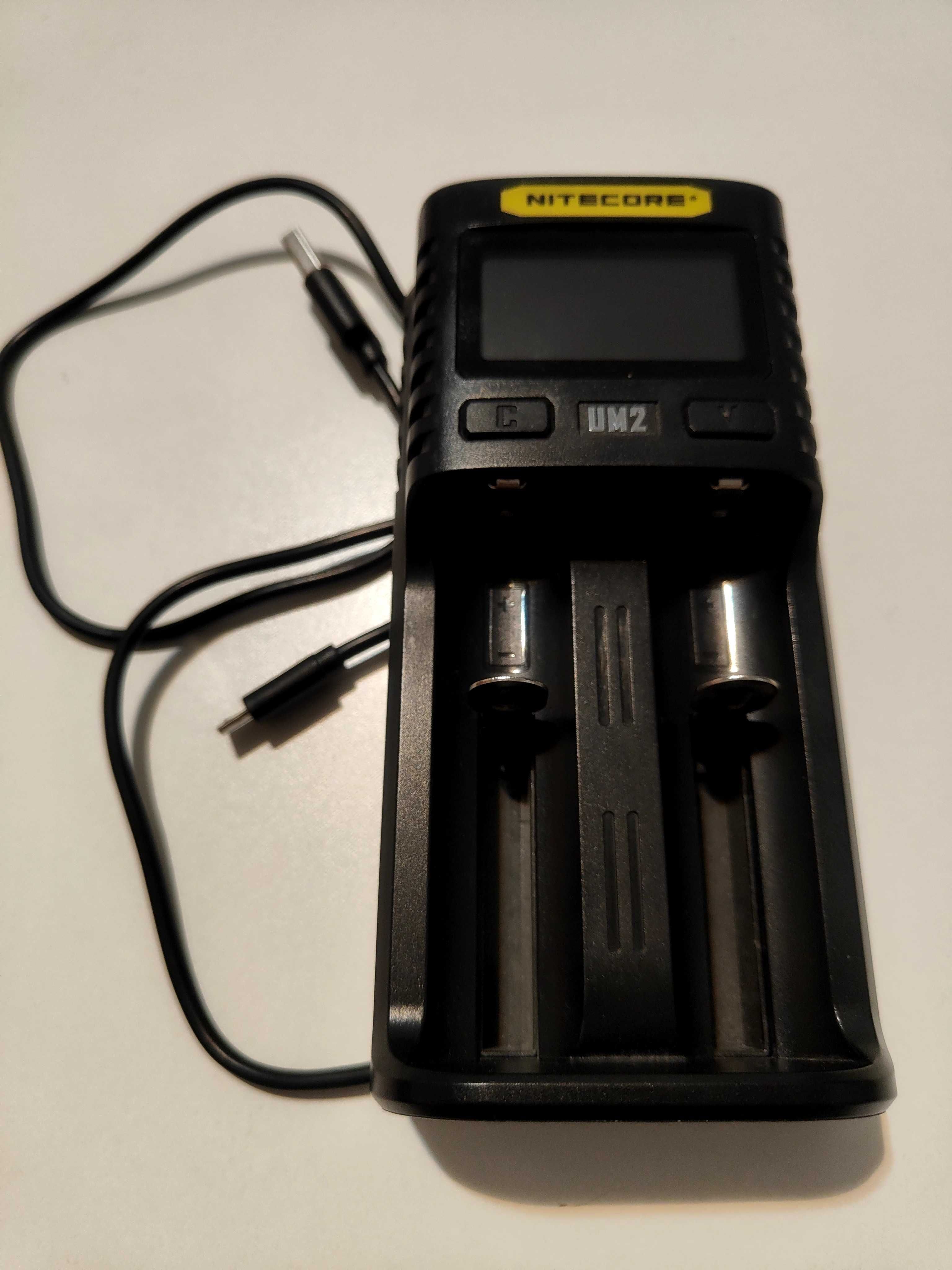Nitecore UM2 зарядное для 18650 и др. аккумуляторов