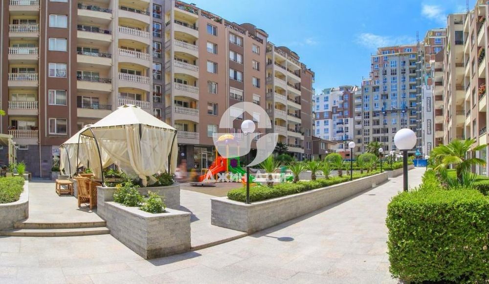 Продава се Двустаен апартамент в Бургас, Зорница - 60 кв.м за 2750 €/кв.м - Снимка #10