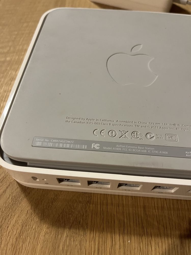 Apple Airport A1408 Router