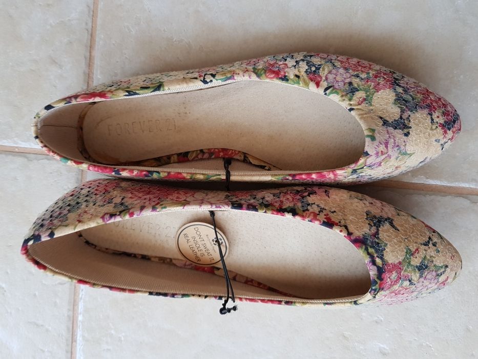 Balerini dama Forever 21