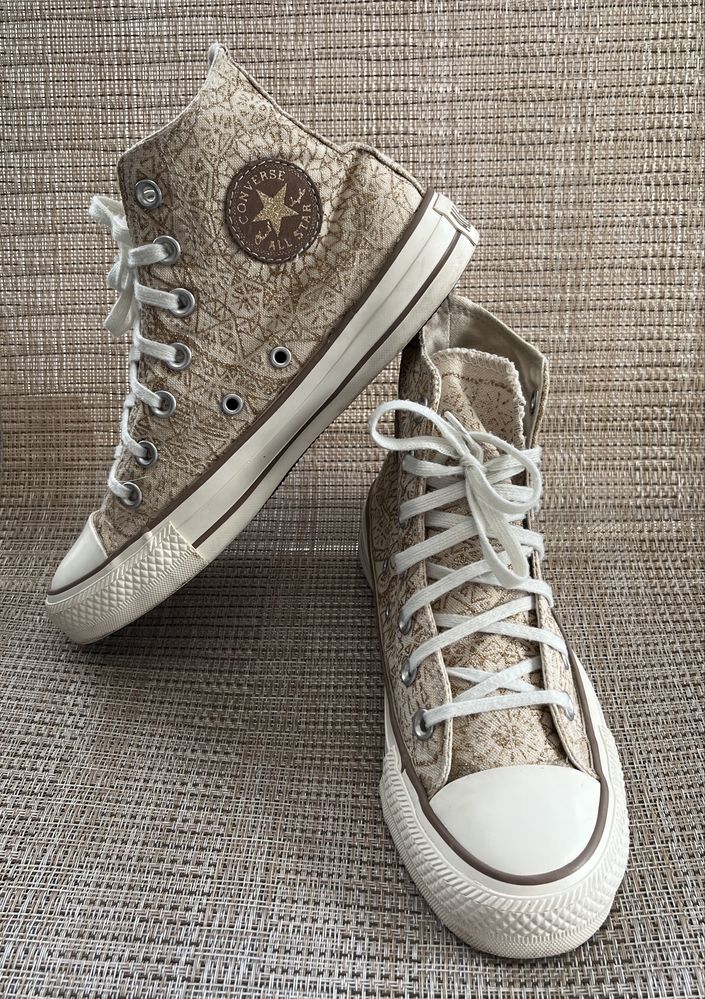 Скъпи златисти кецове Converse оригинал