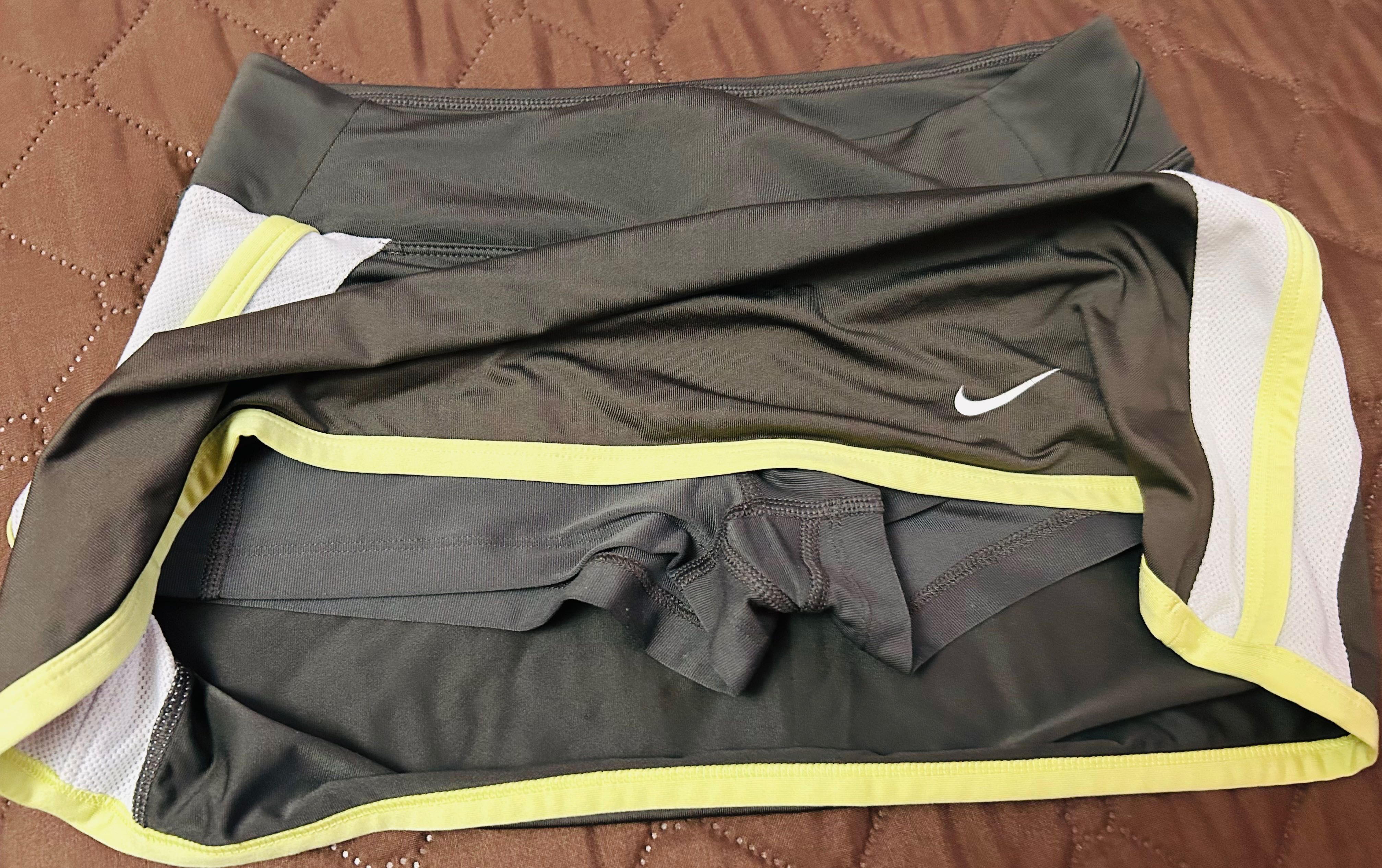 Nike пола-панталон