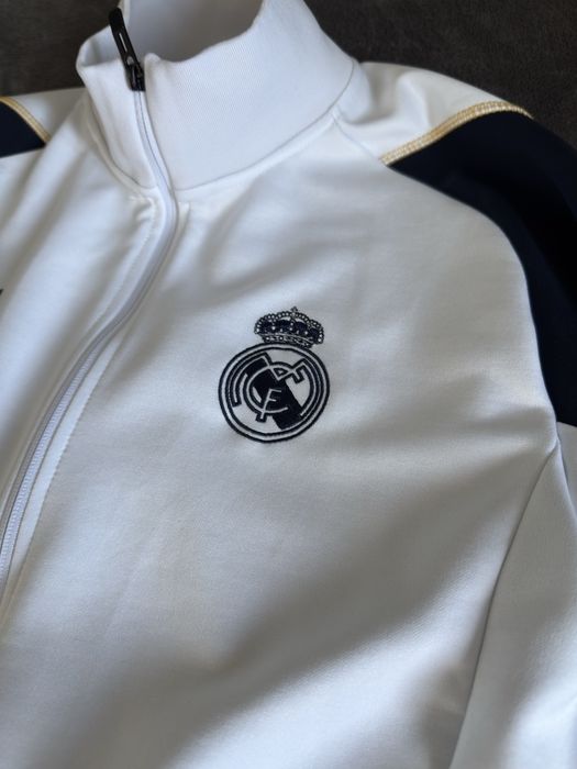 Анцуг на Реал Мадрид Адидас