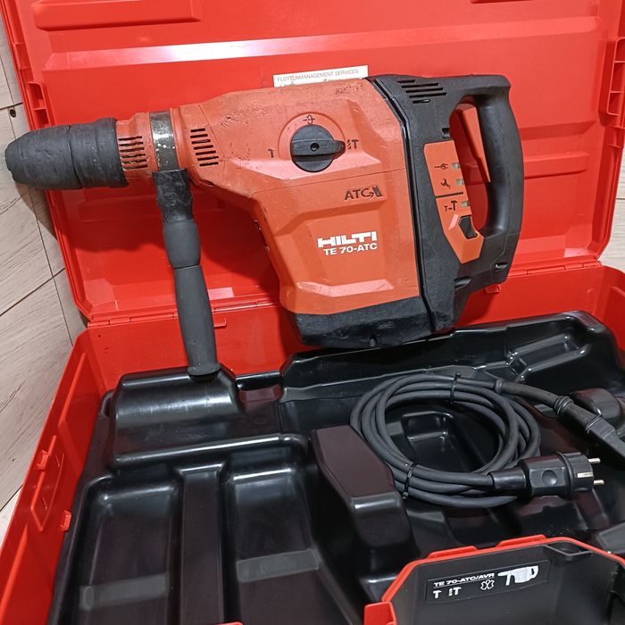 Rotopercutor SDS Max Hilti TE 70 ATC AVR fabricatie 2023 modelul nou