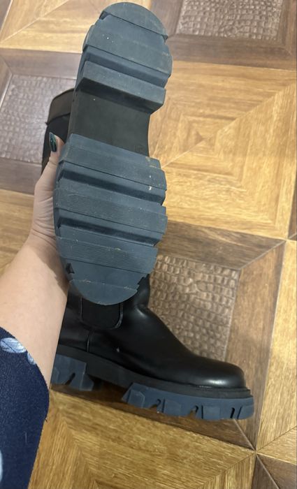 Ботуши 39  номер