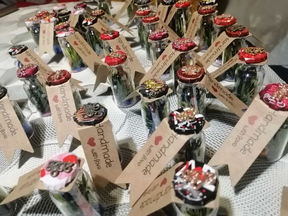 Коледни пожелания в бутилка