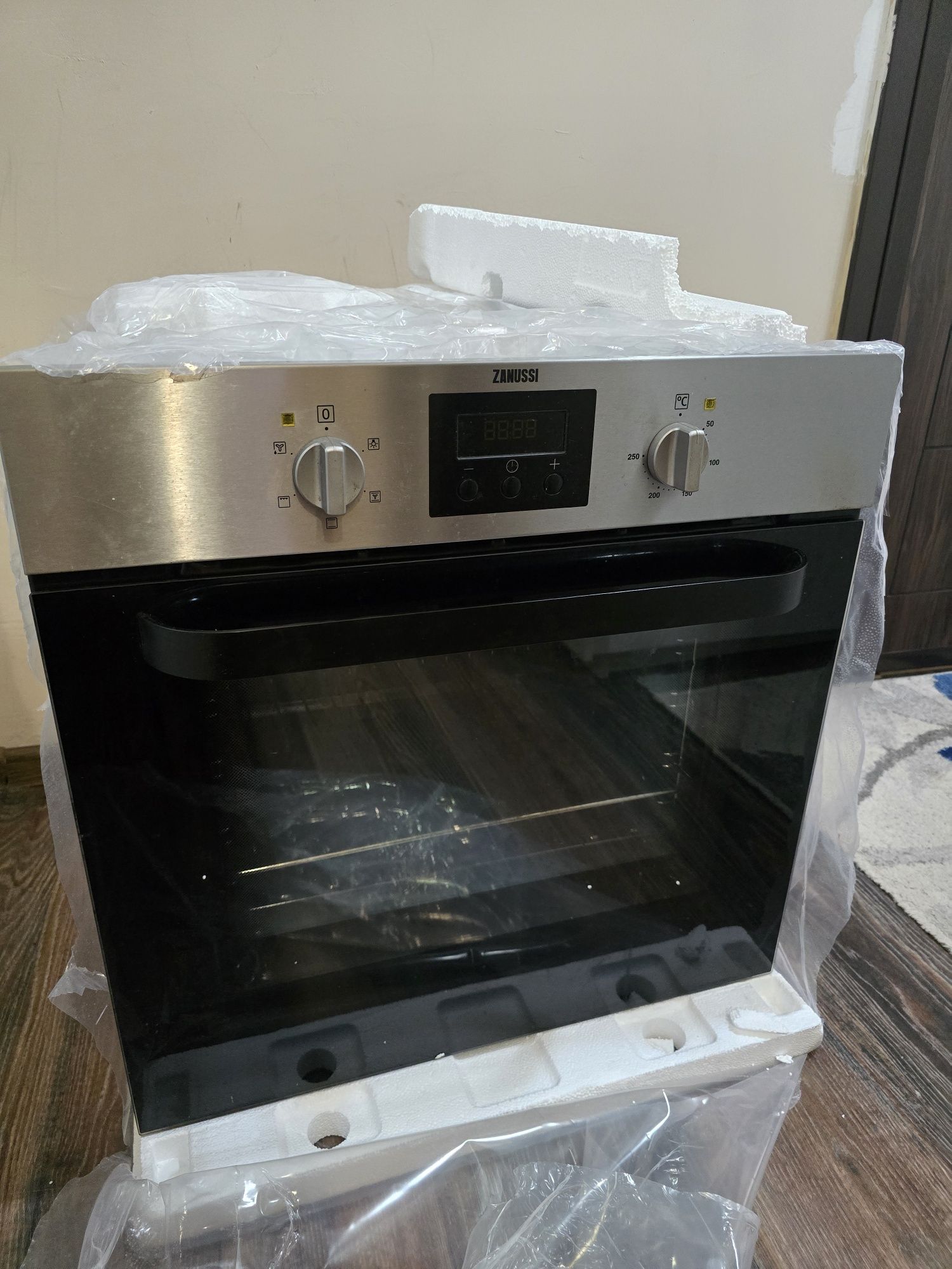 Фурна за вграждане ZANUSSI ZOB442XU