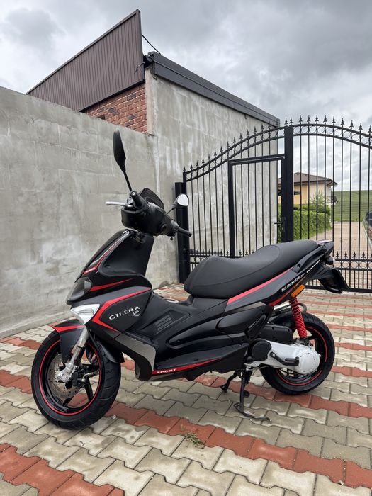 Vand scuter Gilera runner SP 50 CU ACTE!