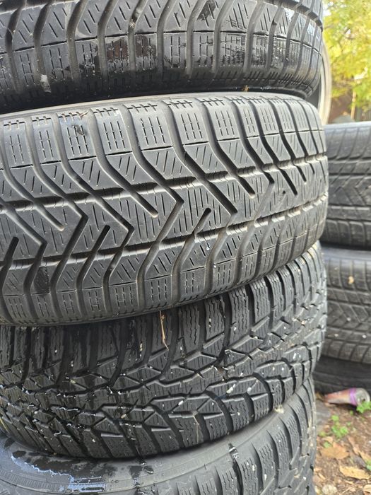2бр. 195 55 17 Pirelli зимни.