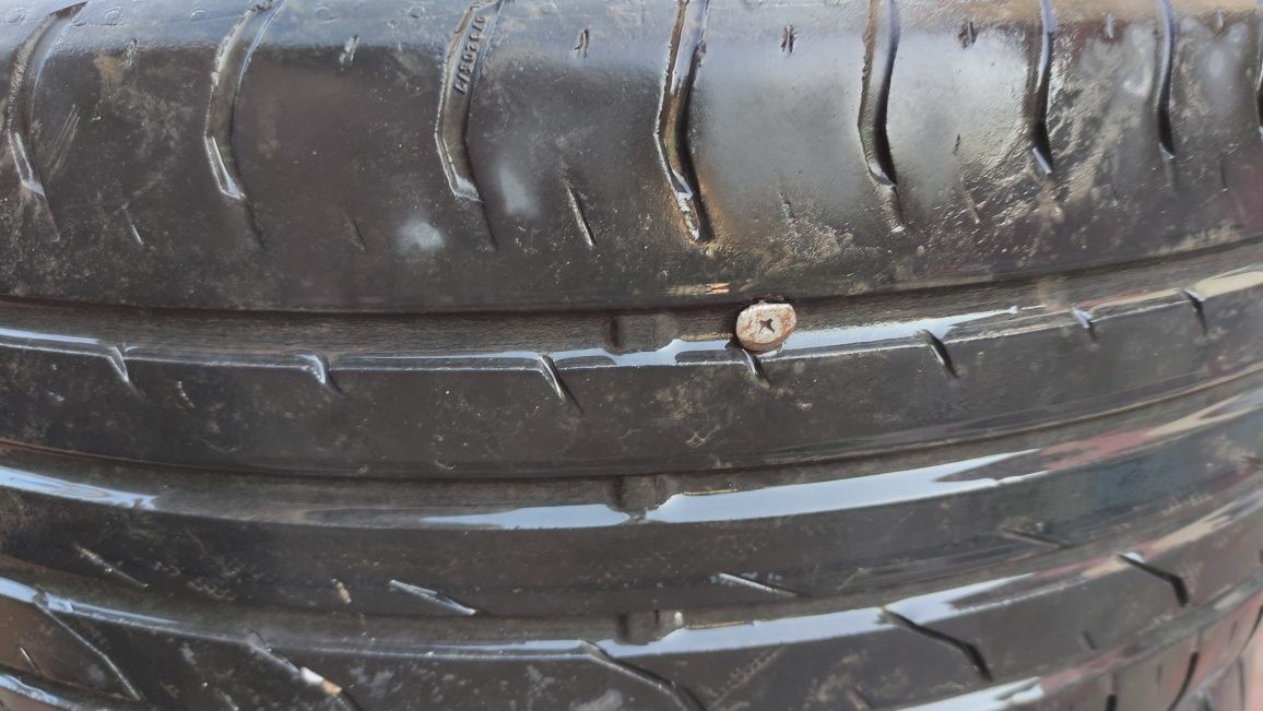 2 + 1 Anvelope vara Continental  205/55/R16/91V DOT 2015, stare buna