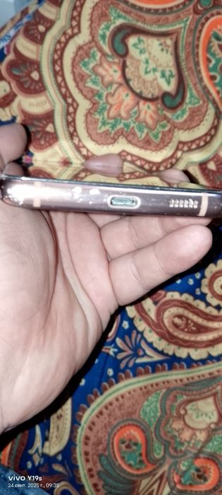 Samsung s20 xolati yaxshi