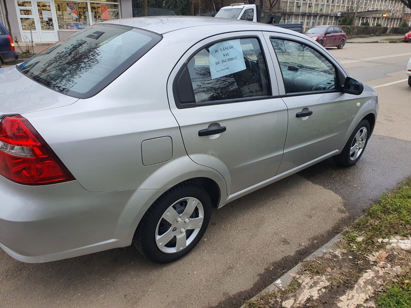 **Inchirieri auto cu/fără sofer/24/24/tractari/ platformă/ 8+1,*7*5 l