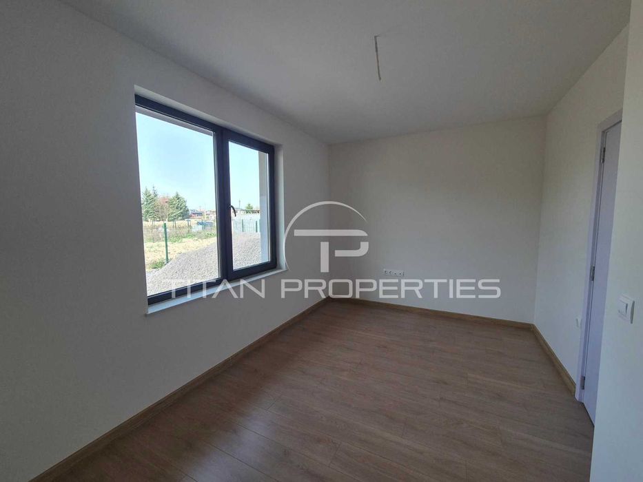Продава се Тристаен апартамент в Пловдив, Коматево - 113 кв.м за 1268 €/кв.м - Снимка #3