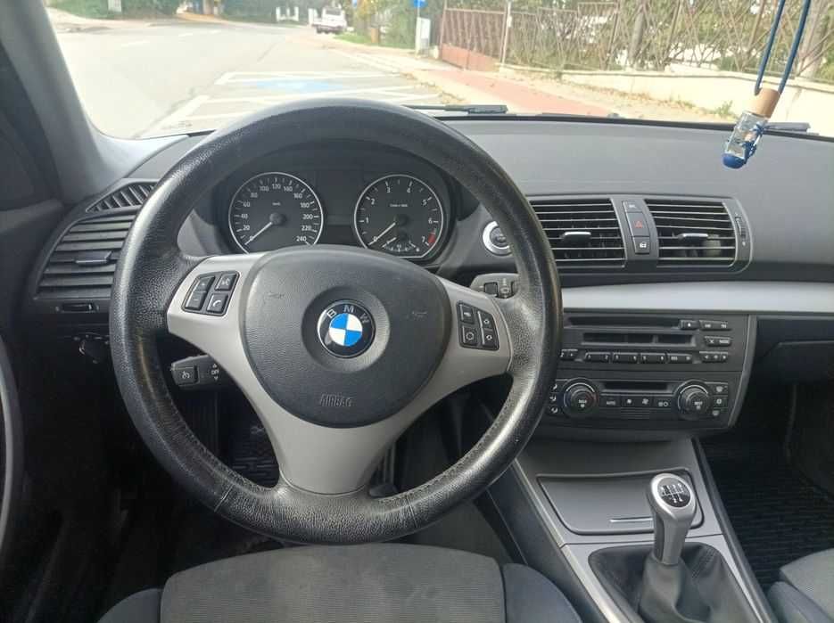 Vând mașina personală