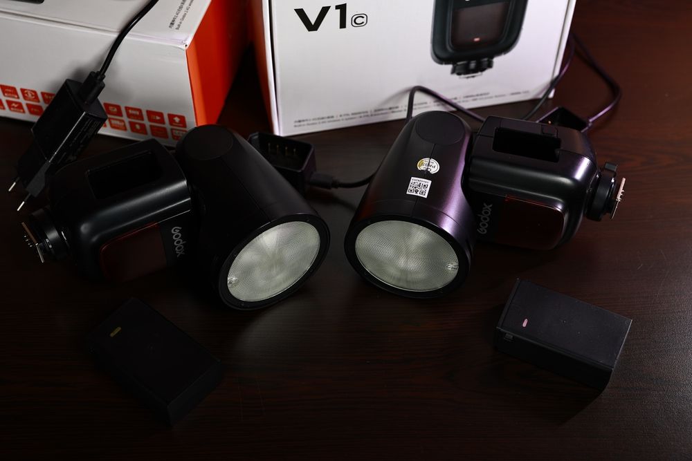 Godox V1 for Canon