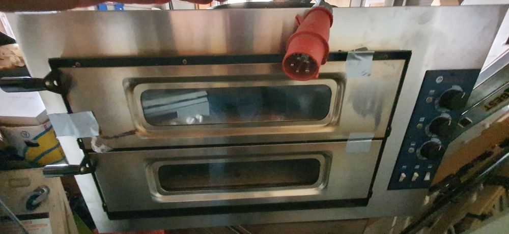 Incălzitor farfurii și cuptor pizza
