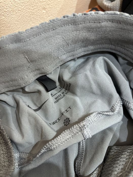 Nike долнище чисто ново