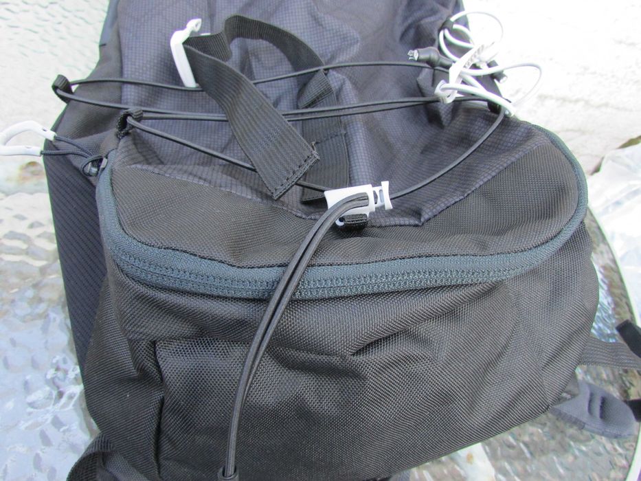 Туристическа раница Quechua Decathlon 20L