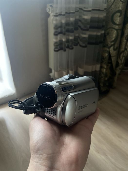 Видеокамера panasonic 30x optical zoom