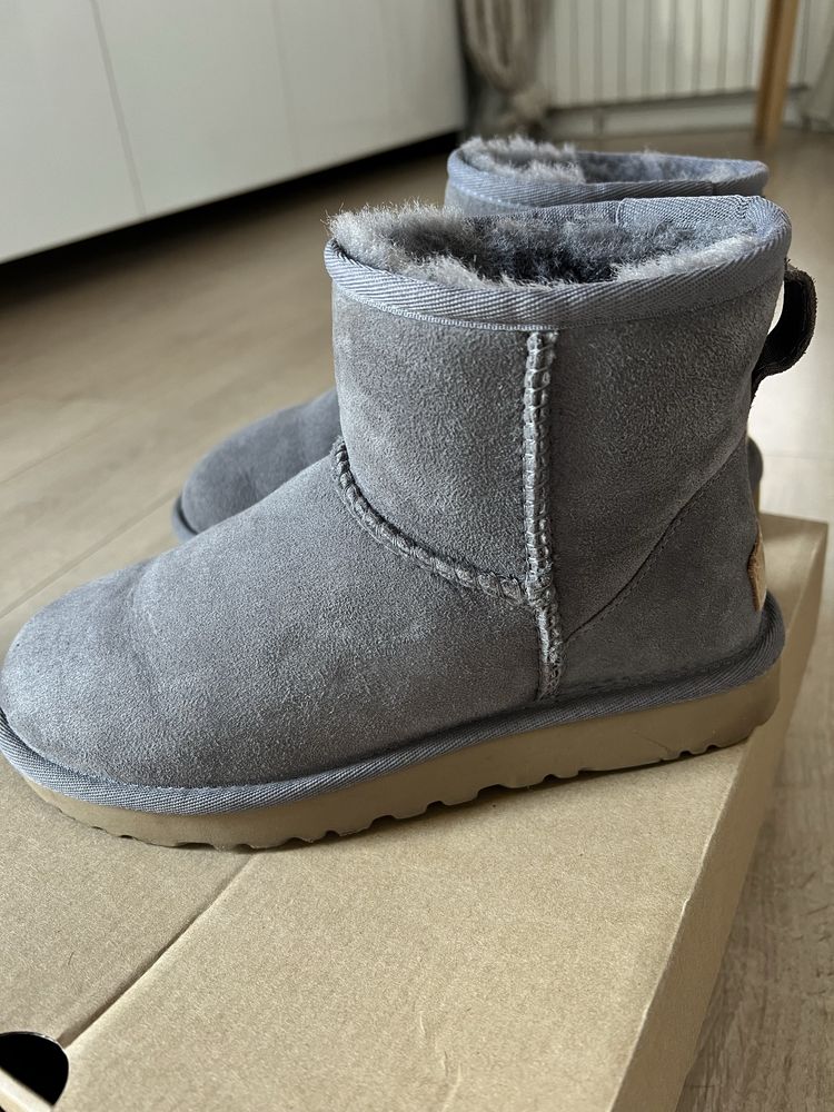 Ugg Mini 2 Lila marimea 36