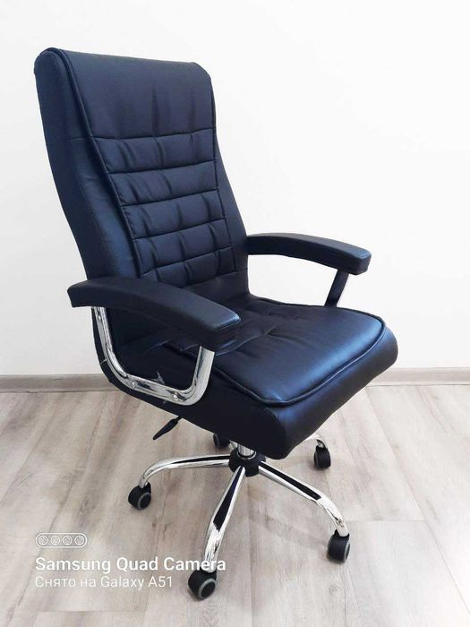 Акция! Офисное кресло Bella  бесплатная  доставка, молочный!