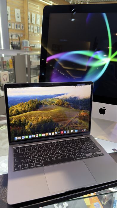 MacBook Air 13 M1 8/256GB Gray