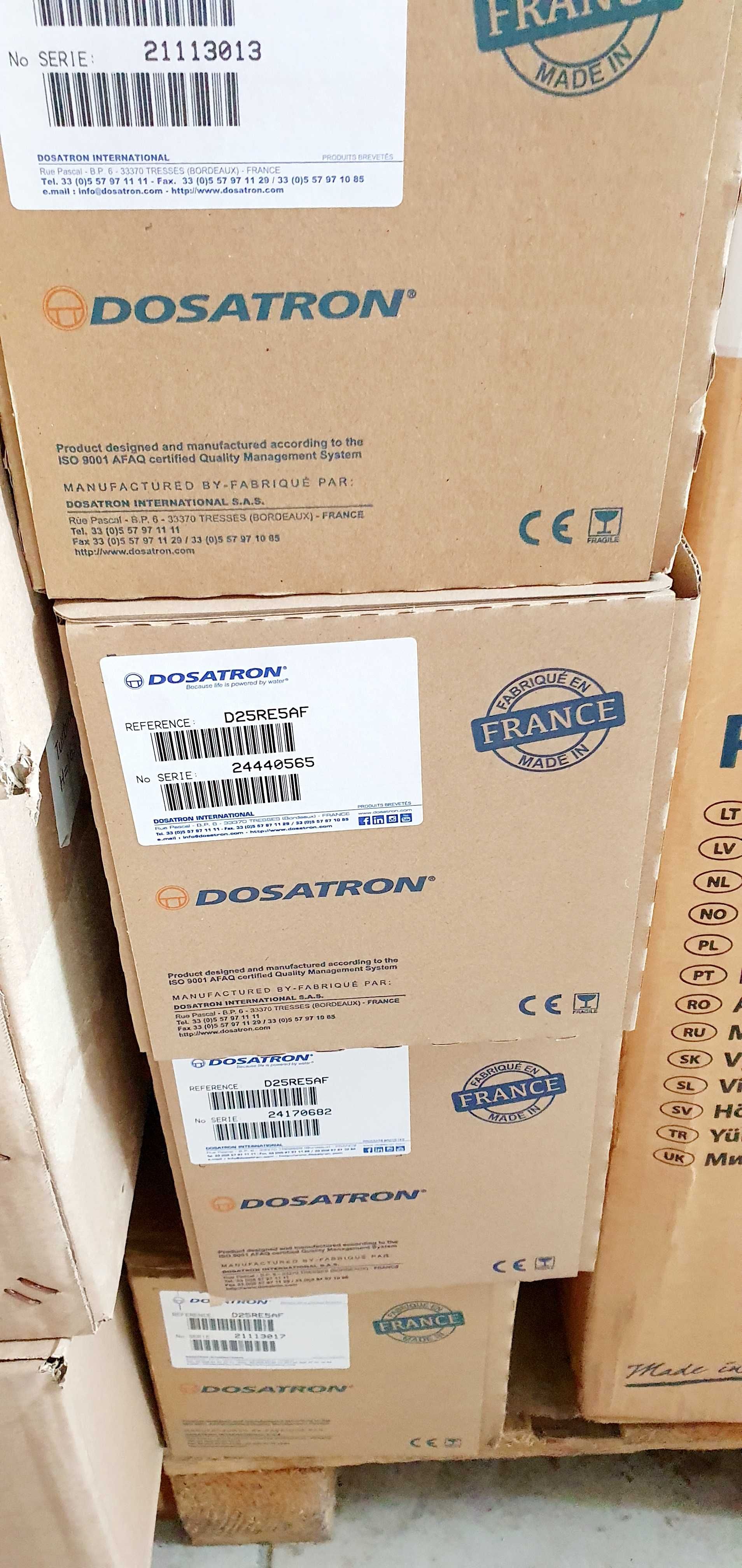 Дозираща помпа Дозатрон Dosatron, няколко модела
