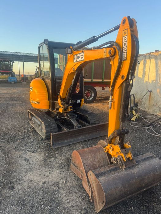 Vand mini excavator JCB