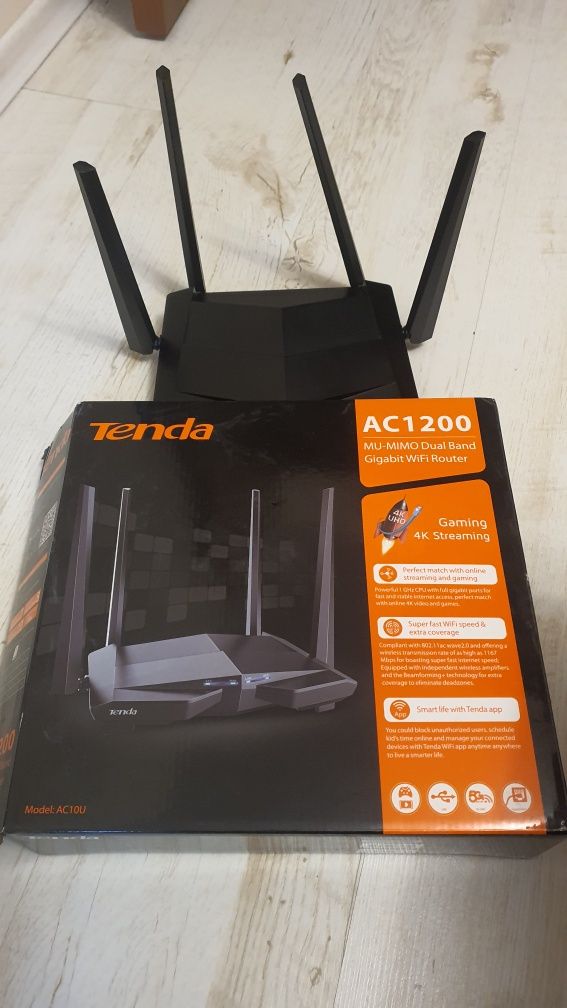 Tenda AC10U гигабитов рутер + репиитър  2.4Ghz 5Ghz