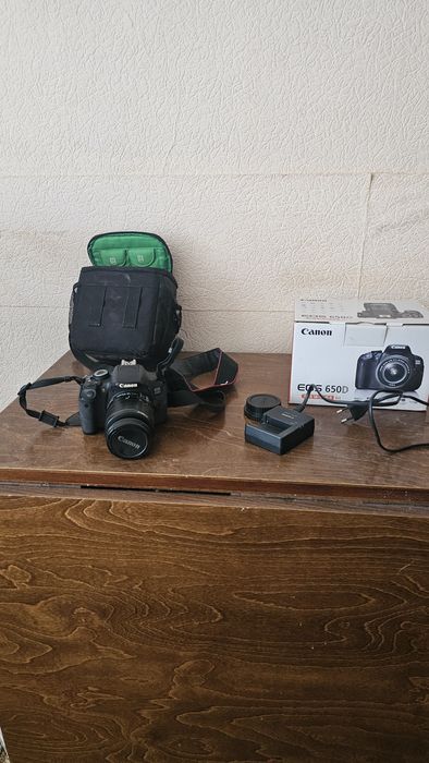 Фотоаппарат Canon 650D