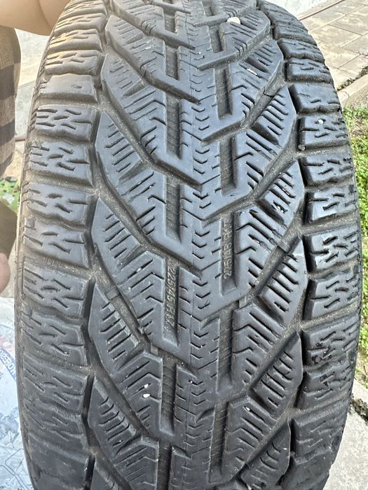 Anvelope iarna 225/45/17 dot 2022