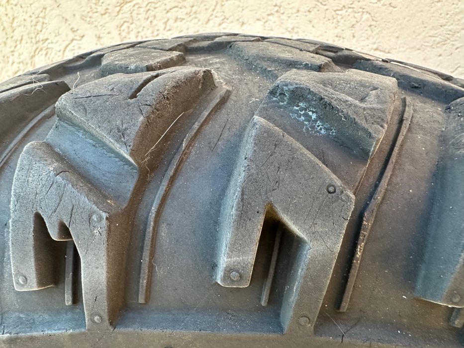 Гуми за УТВ 14 Цола