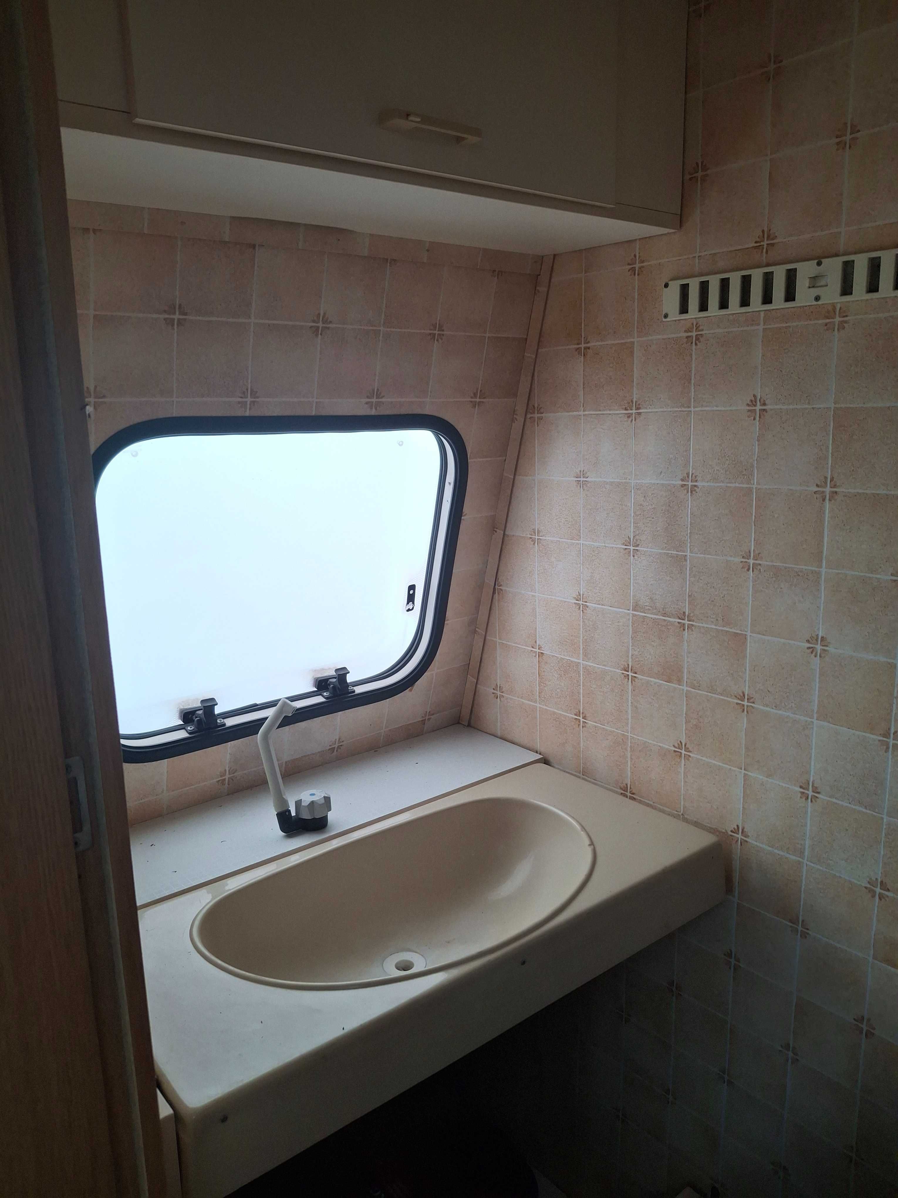 Каравана DELUXEKL 40 EK