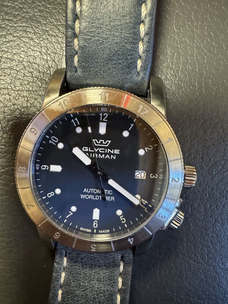 Glycine airman Double 12 швейцарски часовник