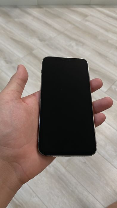 Продам IPhone 12 Pro Айфон 12 Про