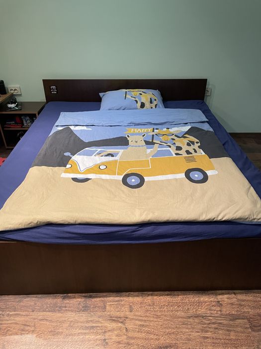 Обзавеждане за спалня + холна масичка