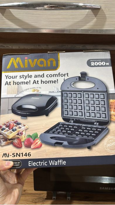 Вафельница новый