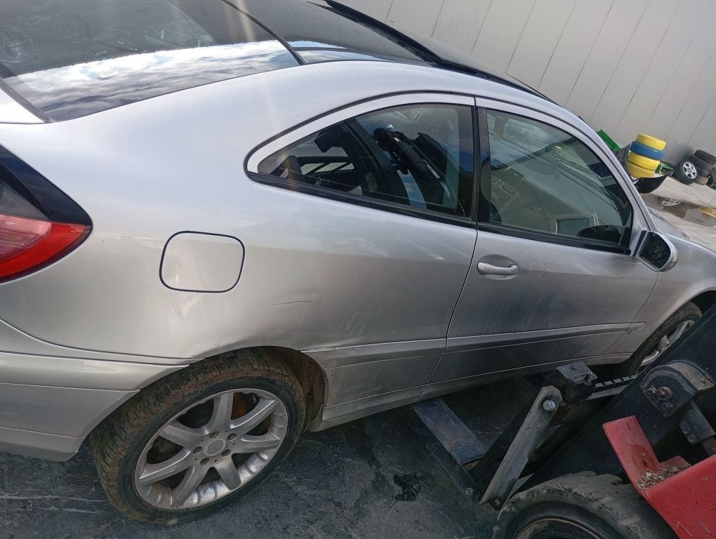 Mercedes C230 6ск. на части